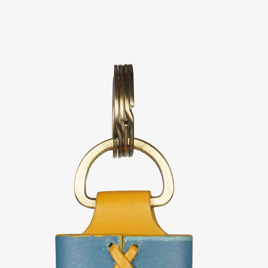 Premium bag tag with GPS finder