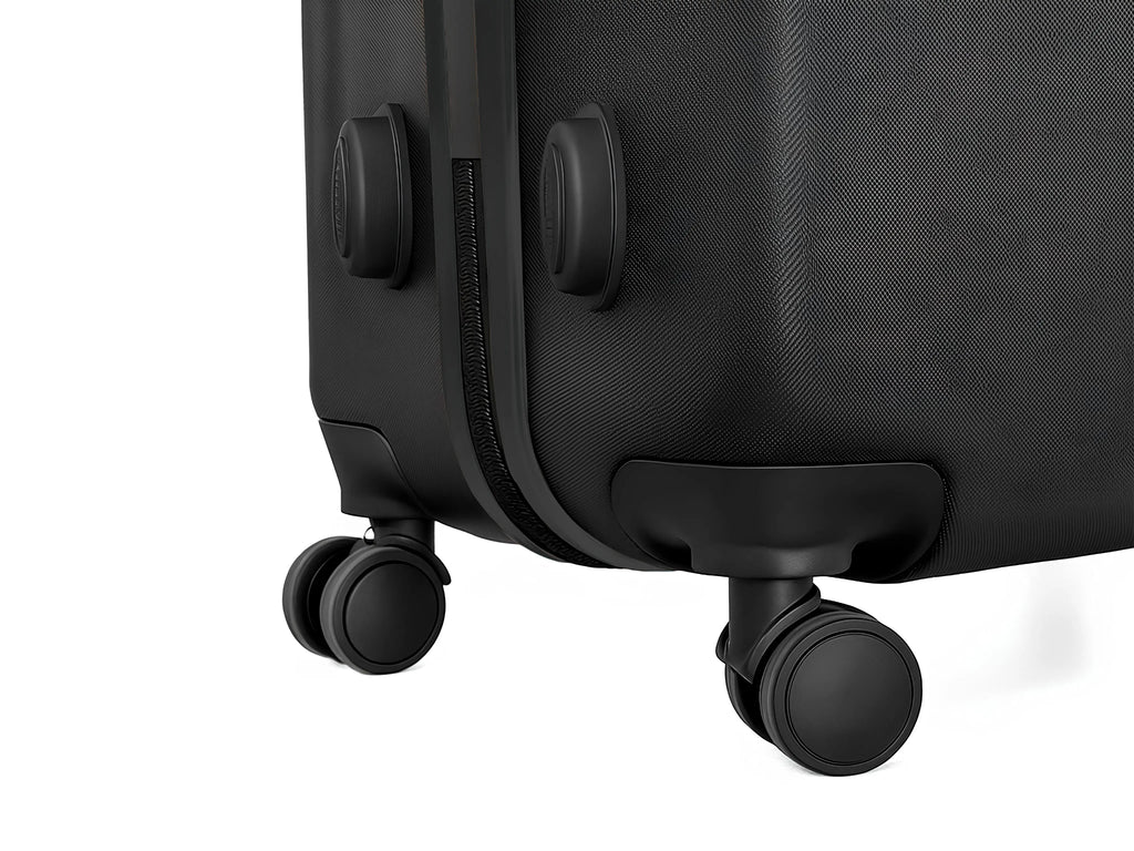 Arista Spot Pro - Smart Luggage Black Arista Vault