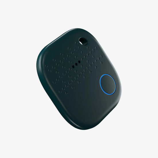 Demonstration of Navy Blue Smart Keychain Anti-Loss Alarm with 20-Meter Detection Range