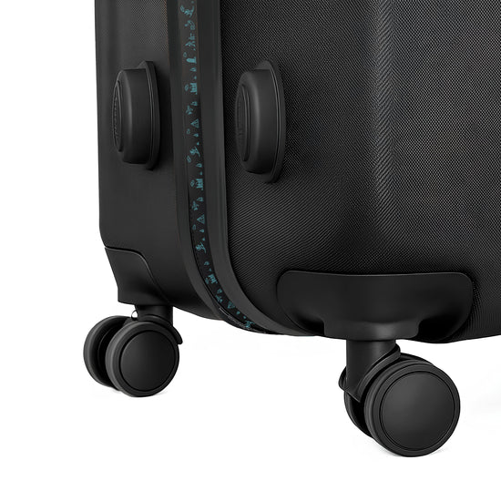 Travel story - Smart Luggage Black Arista Vault