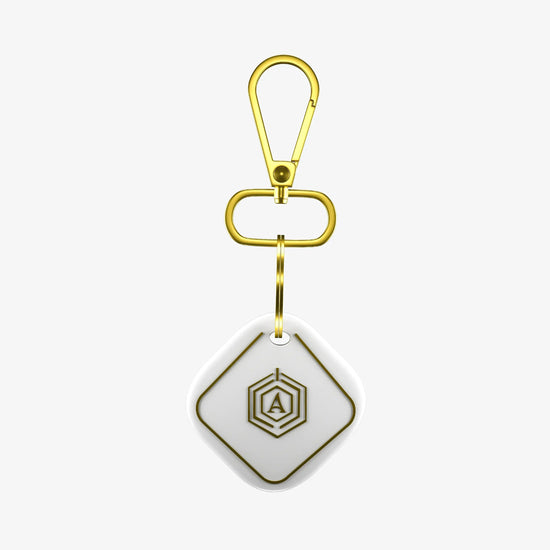 White Smart Keychain with Bluetooth Tracking, Anti-Loss Alarm and 20-Meter Detection Range